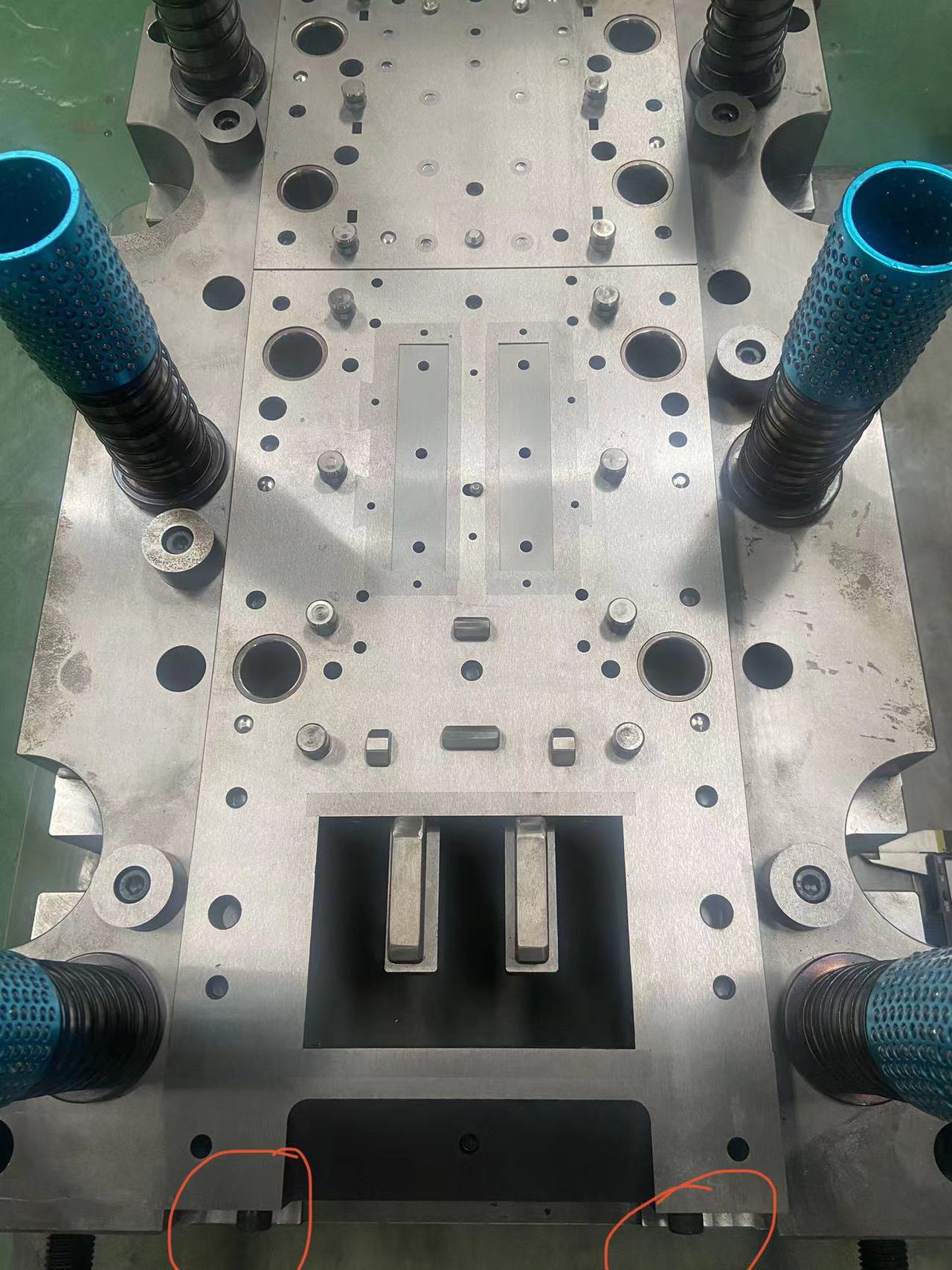 Progressive Interlocks EI lamination progressive die